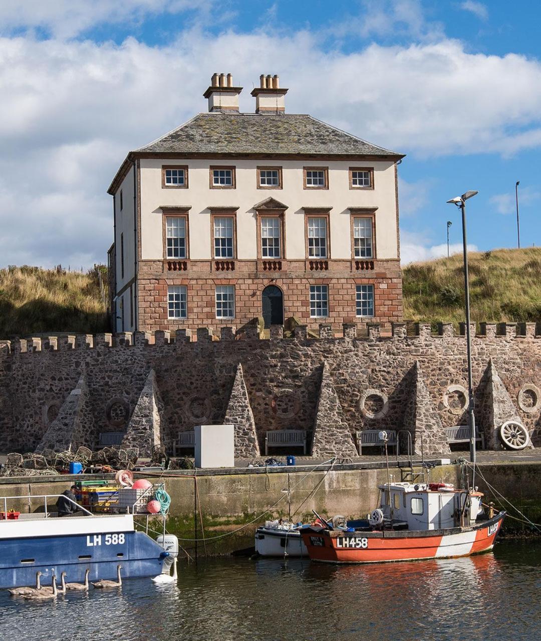 Merchant'S House - Large Two Floor Apartment!! Sleeps Up To 11 People, First Floor Available Separately, Sleeping 2 People At A Reduced Rate!!! Eyemouth Buitenkant foto
